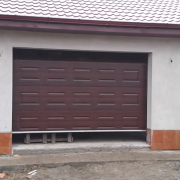 Usi rulou , usi garaj , usi garaj iasi